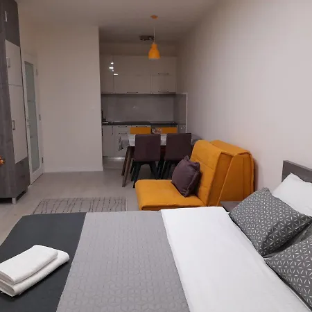 Diamond Apartment