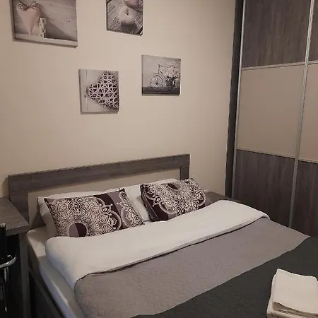 Diamond Apartment